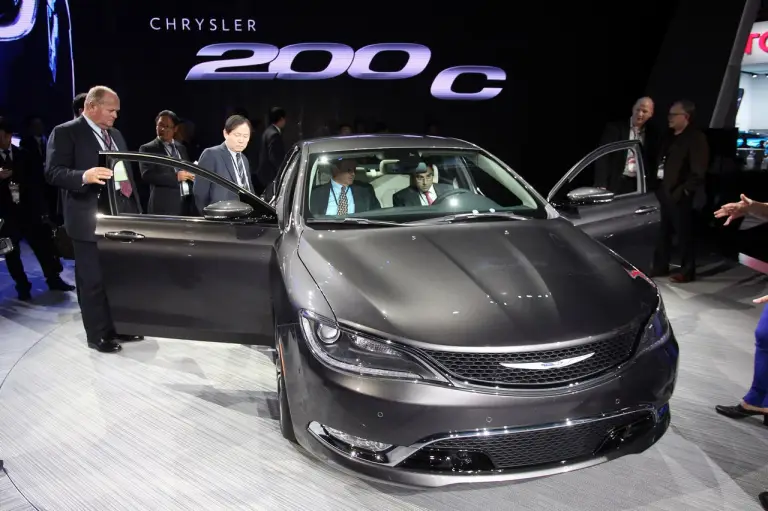 Chrysler 200 - Salone di Detroit 2014 - 6