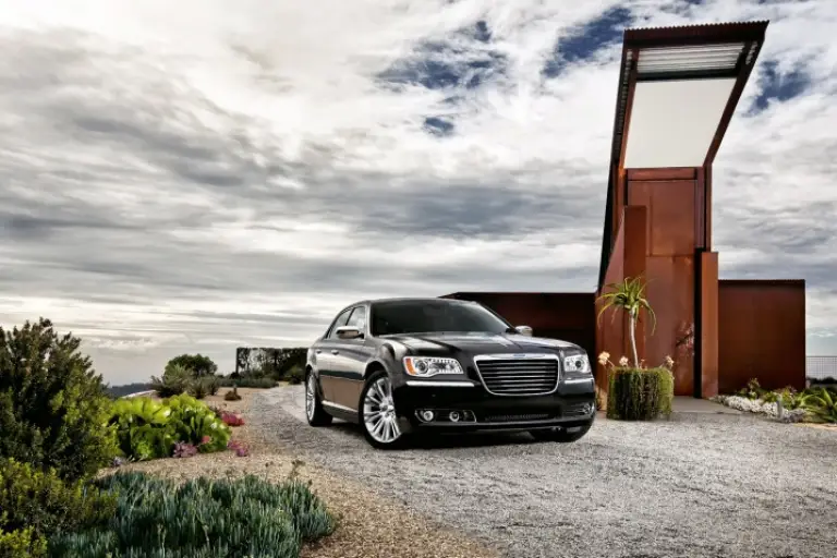 Chrysler 300 2011 - 16