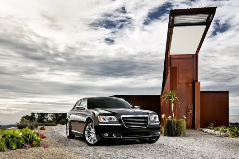 Chrysler 300 2011 - 21