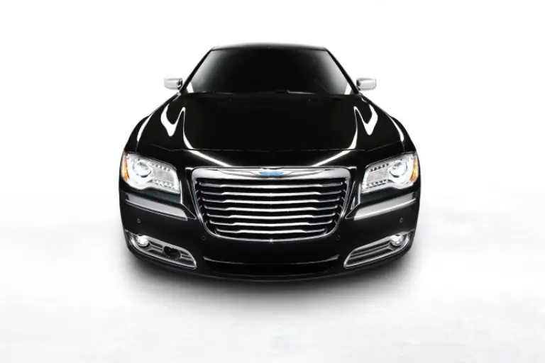 Chrysler 300 2011 - 23