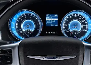Chrysler 300 abitacolo - 2