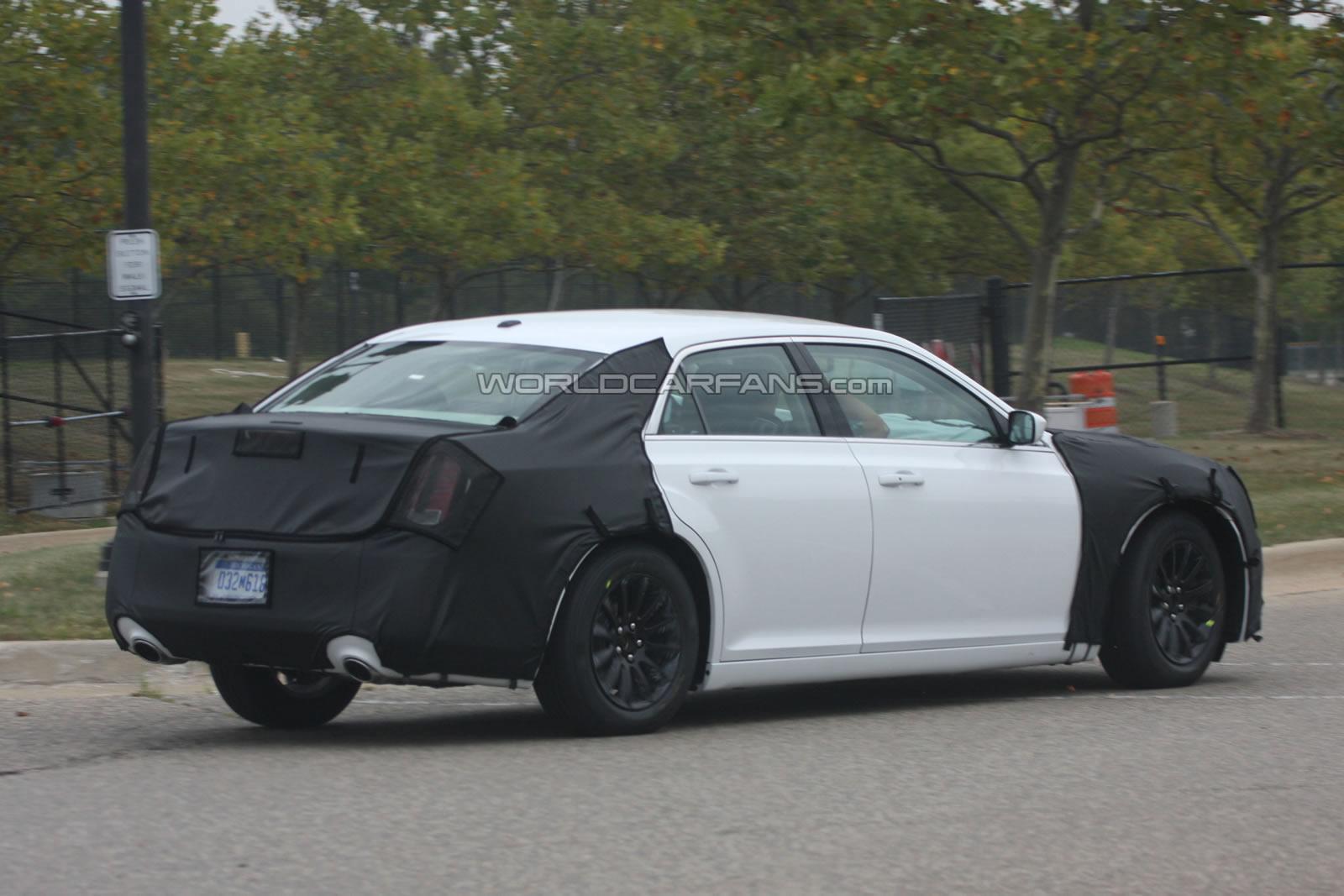 Chrysler 300 - Foto spia 11-08-2010