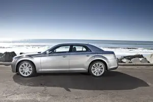 Chrysler 300 Glacier Edition