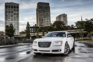 Chrysler 300 Motown Edition - 7