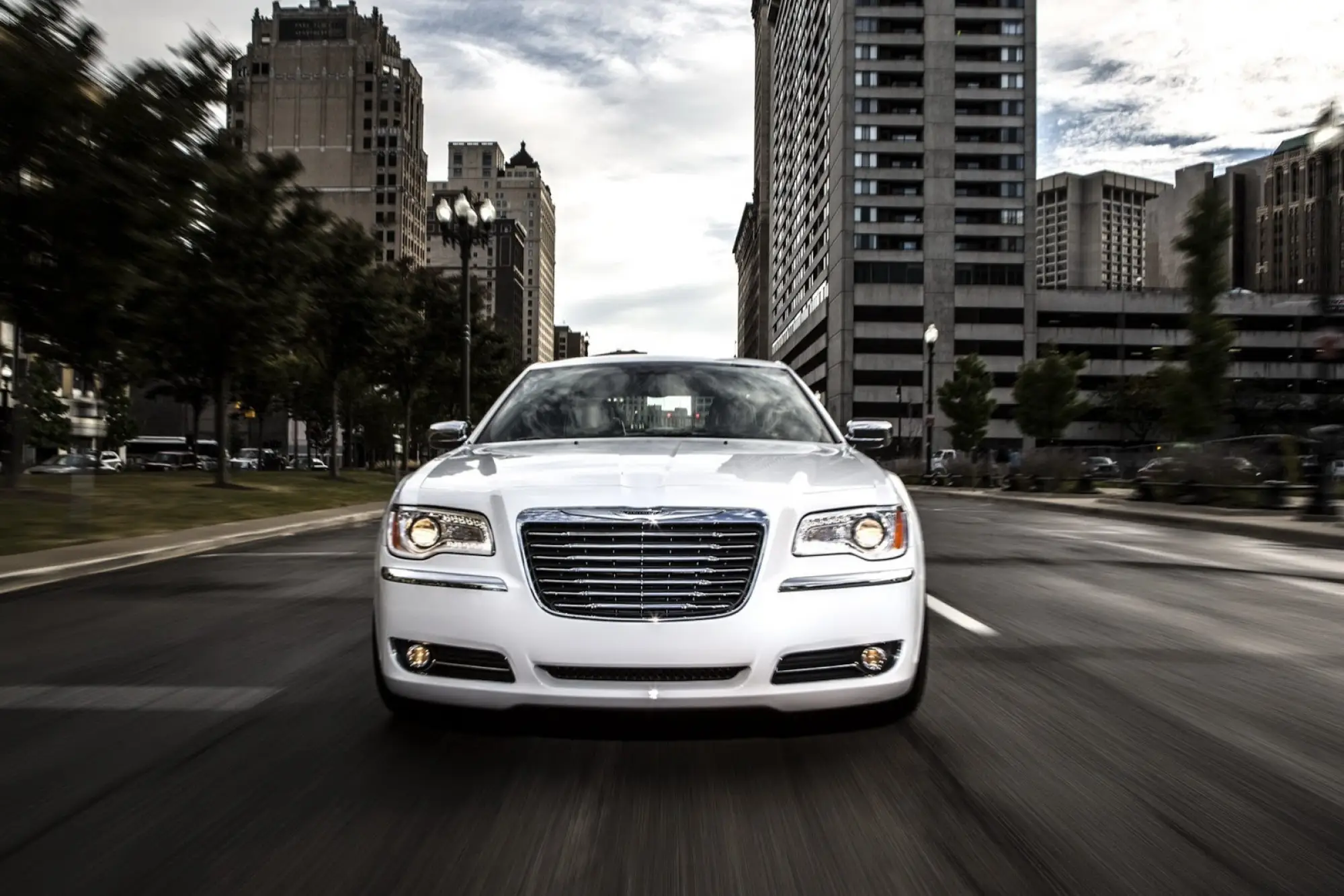 Chrysler 300 Motown Edition - 8