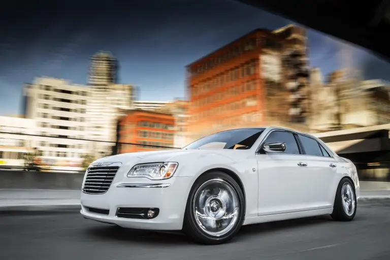 Chrysler 300 Motown Edition - 10