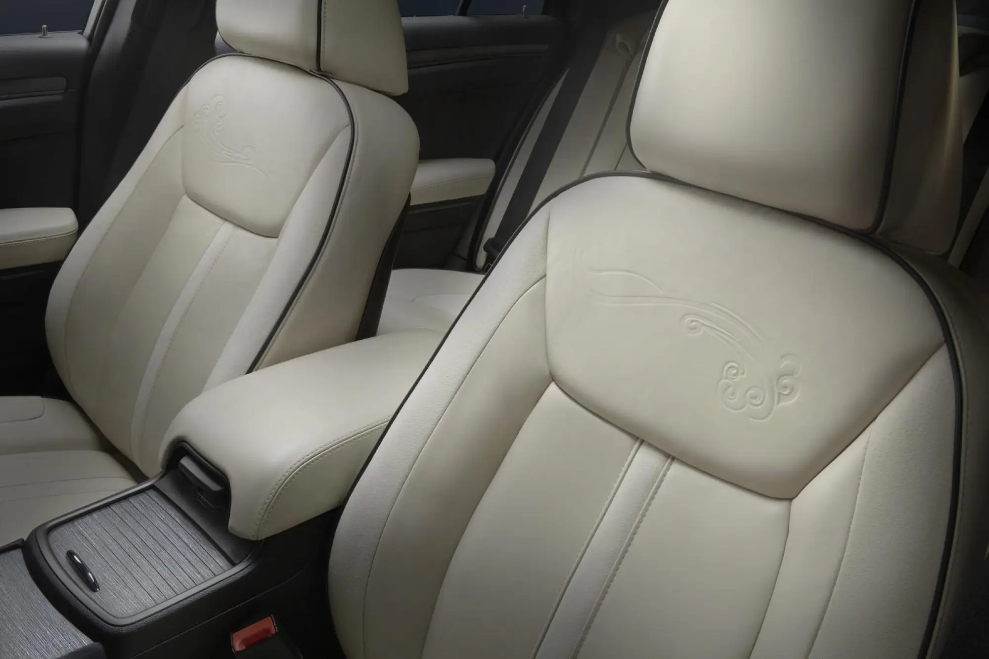 Chrysler 300 Ruyi Concept - 15