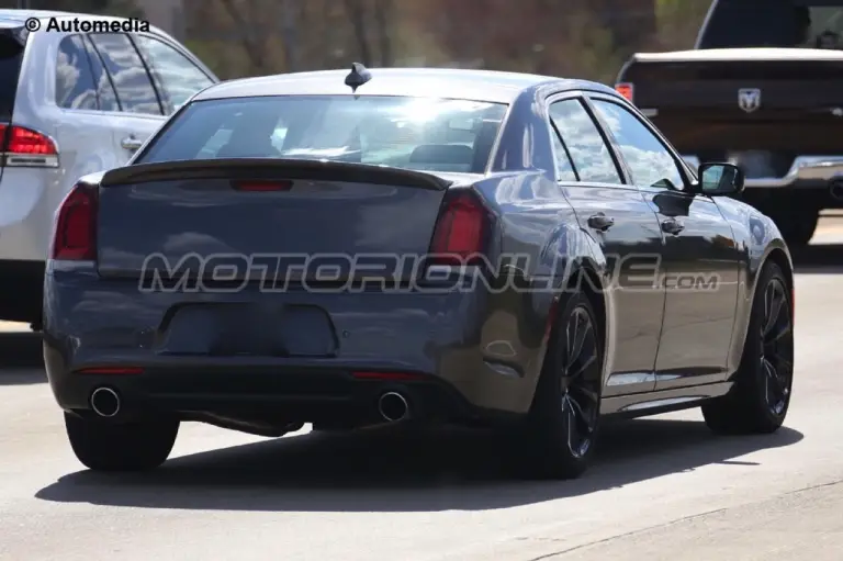 Chrysler 300 SRT MY 2016 - Foto spia 06-05-2015 - 8