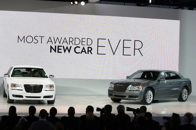 Chrysler 300c al Salone di Detroit 2011 - 17