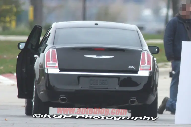 Chrysler 300C spy - 4