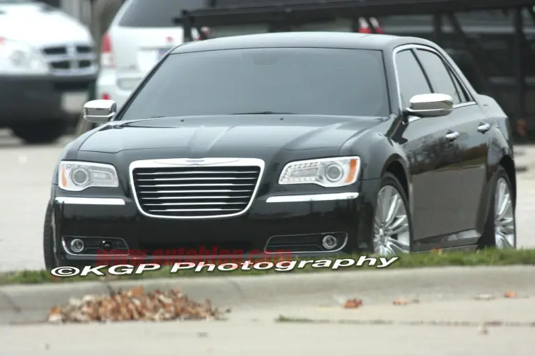 Chrysler 300C spy - 5