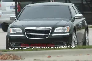 Chrysler 300C spy - 7