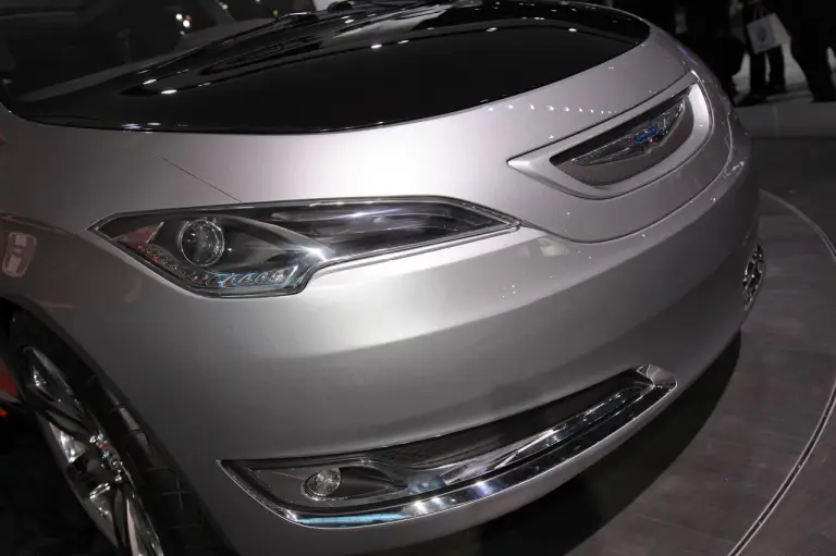 Chrysler 700c - Salone di Detroit 2012 - 9