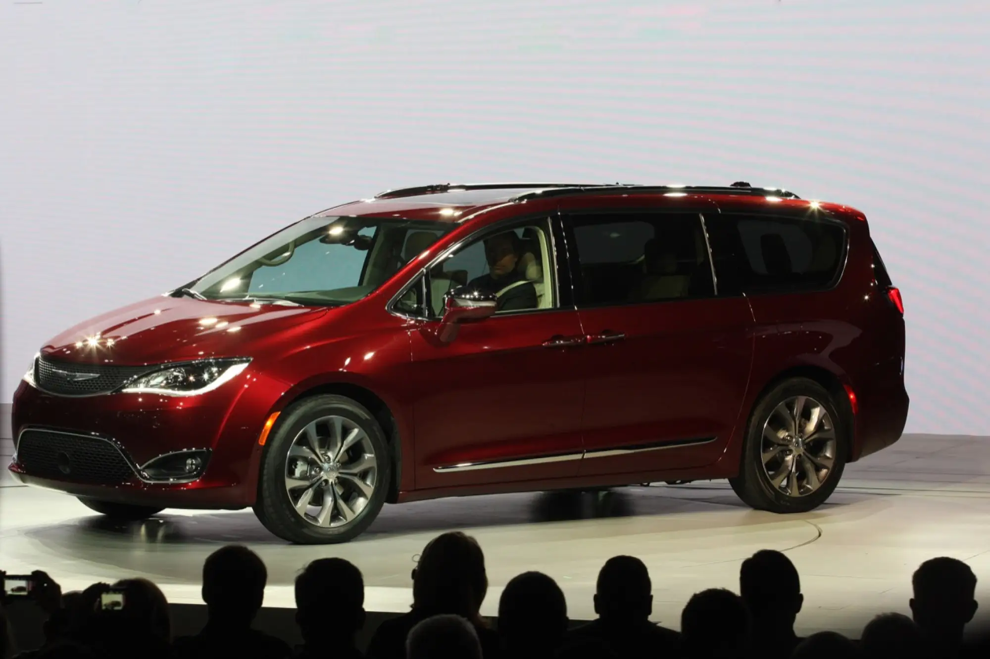 Chrysler Pacifica - Salone di Detroit 2016 - 2