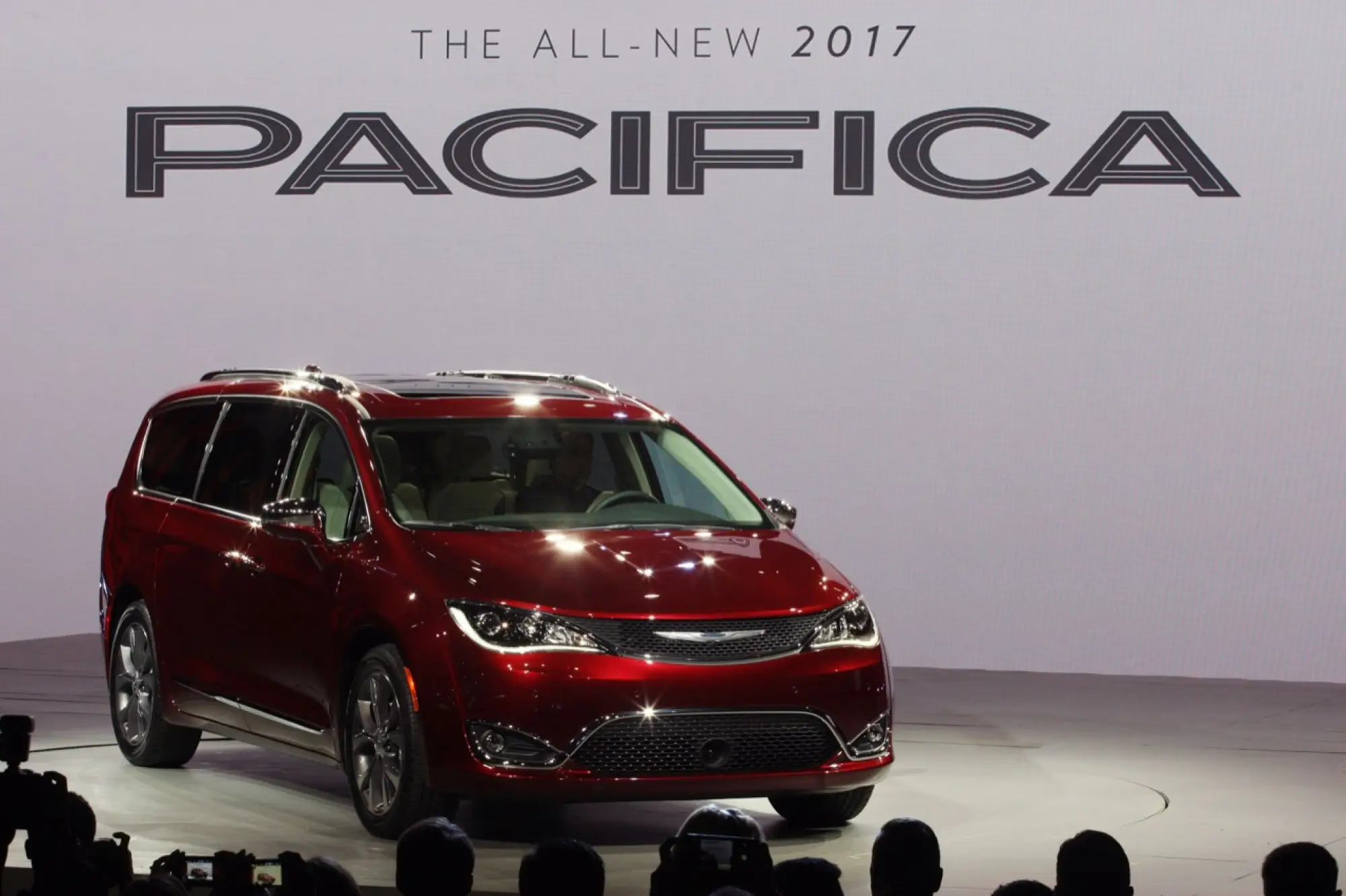 Chrysler Pacifica - Salone di Detroit 2016 - 3