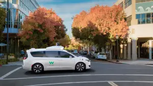 Chrysler Pacifica Waymo