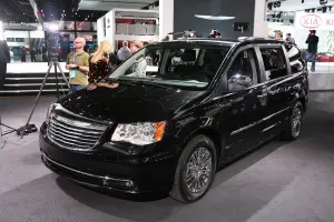 Chrysler Town & Country - Detroit 2011