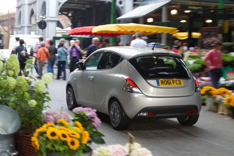 Chrysler Ypsilon - 20