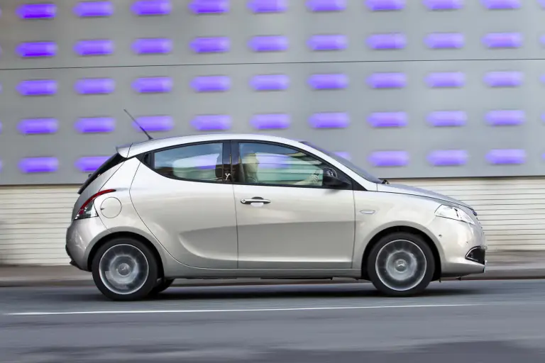 Chrysler Ypsilon - 28