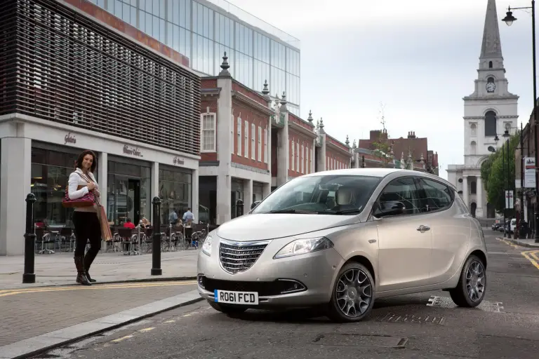 Chrysler Ypsilon - 31