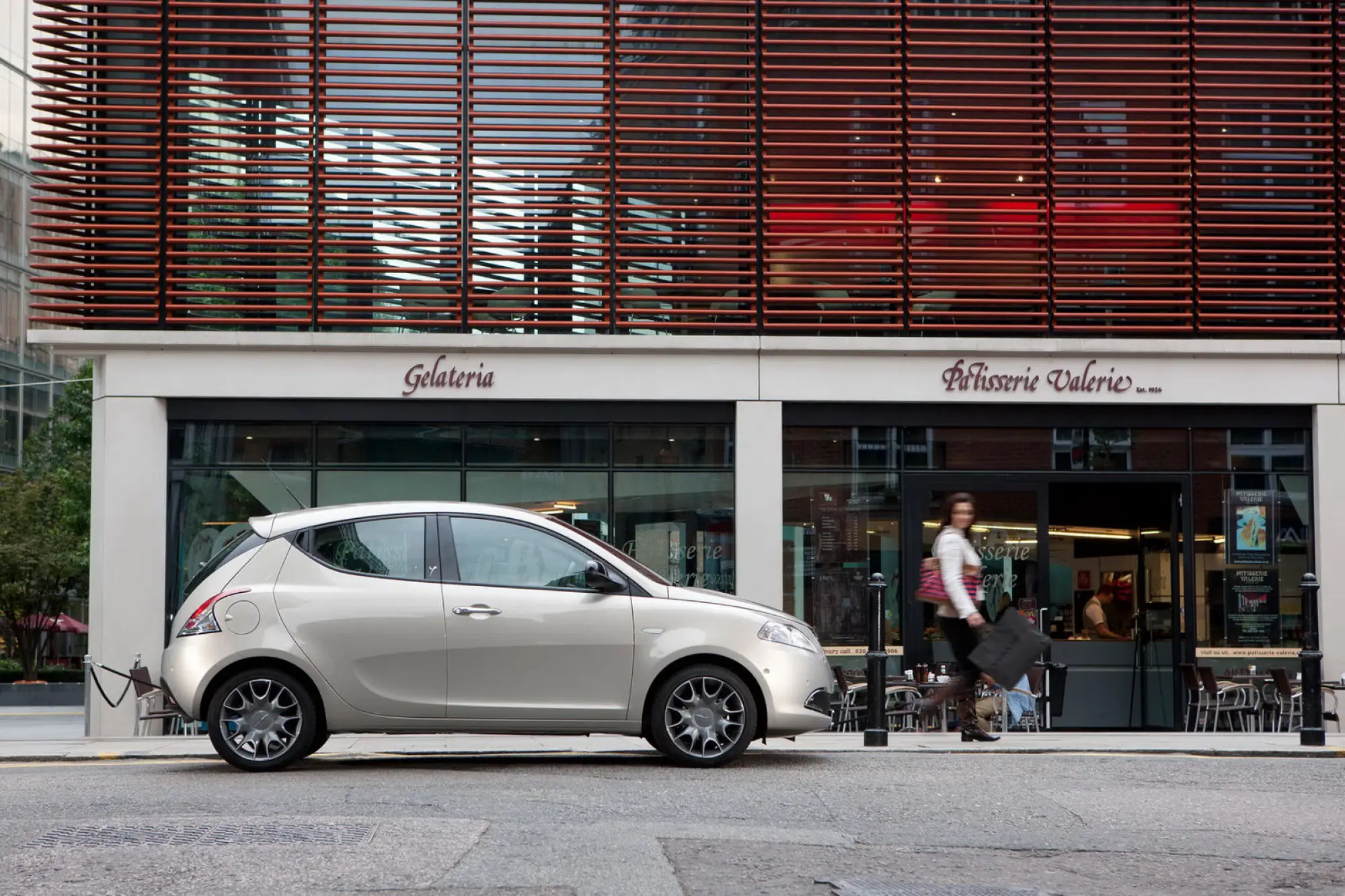 Chrysler Ypsilon - 33