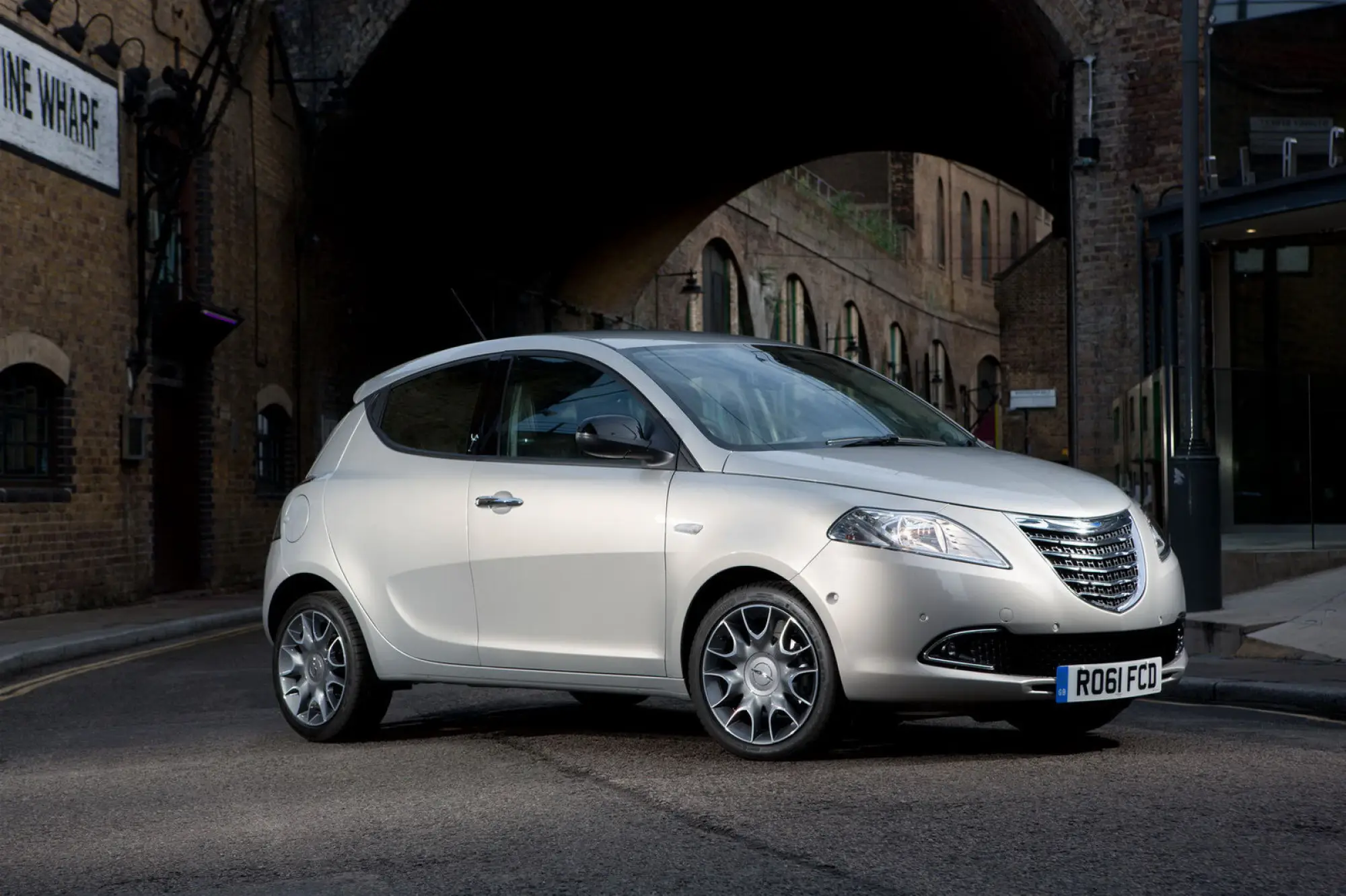 Chrysler Ypsilon - 38