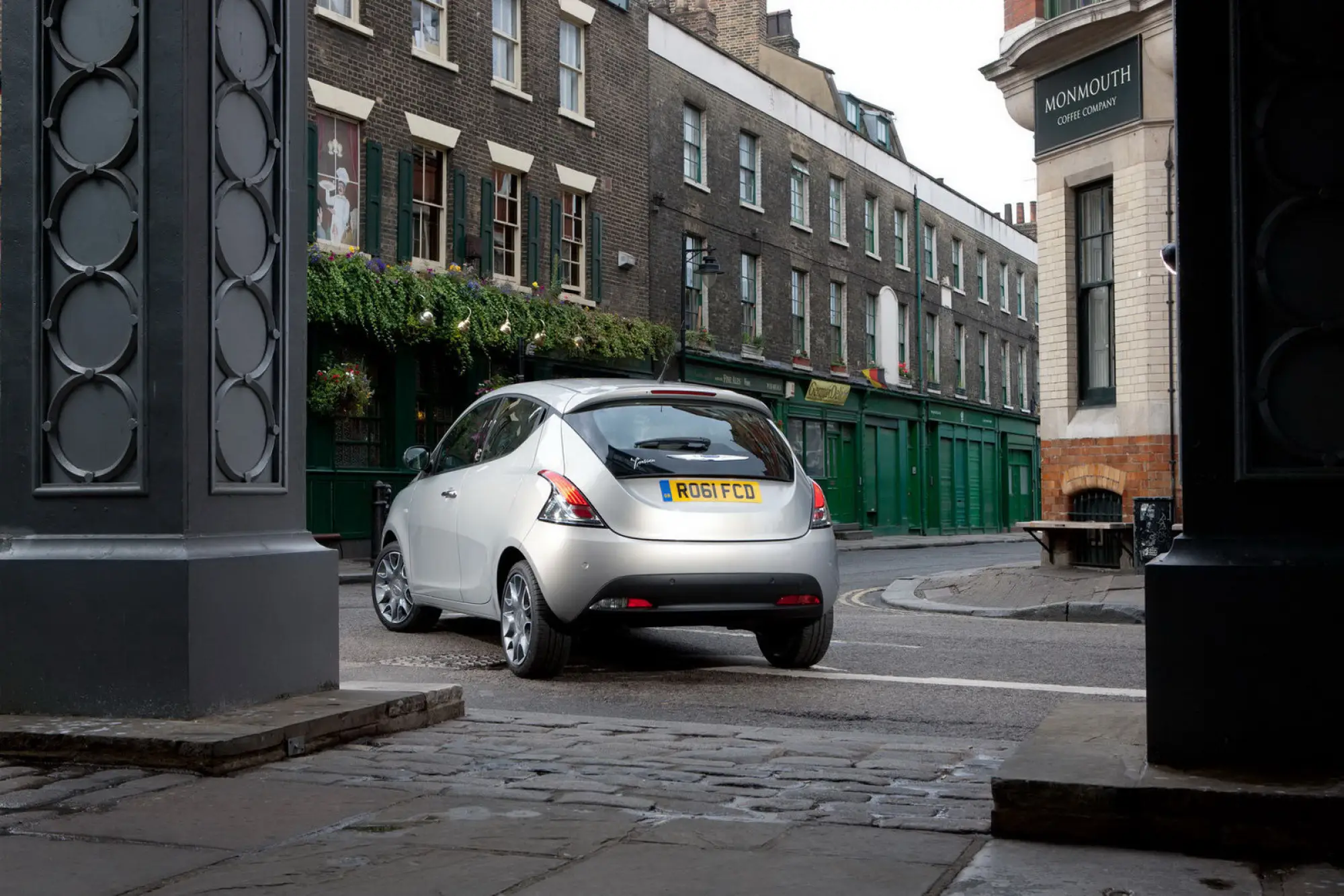 Chrysler Ypsilon - 39