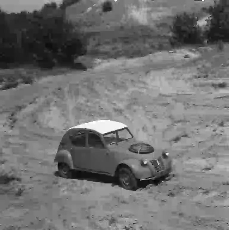 Citroen 2CV Sahara - 15