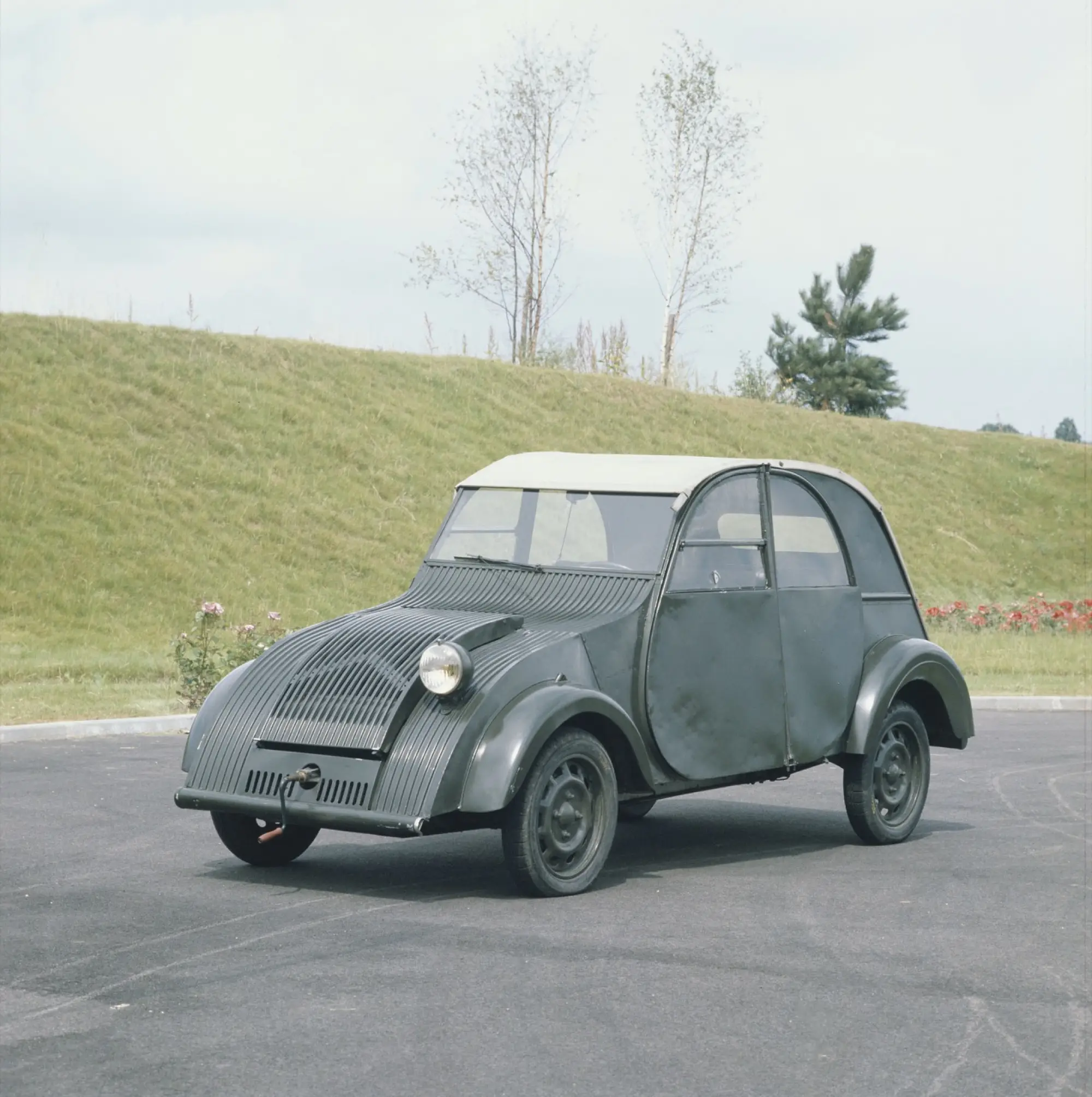 Citroen 2CV - storica da 70 anni - 10