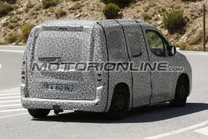 Citroën Berlingo e Peugeot Partner foto spia 16 Giugno 2017 - 5