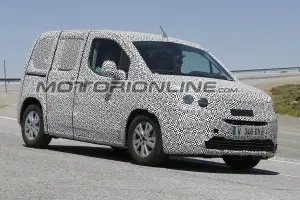 Citroën Berlingo e Peugeot Partner foto spia 16 Giugno 2017