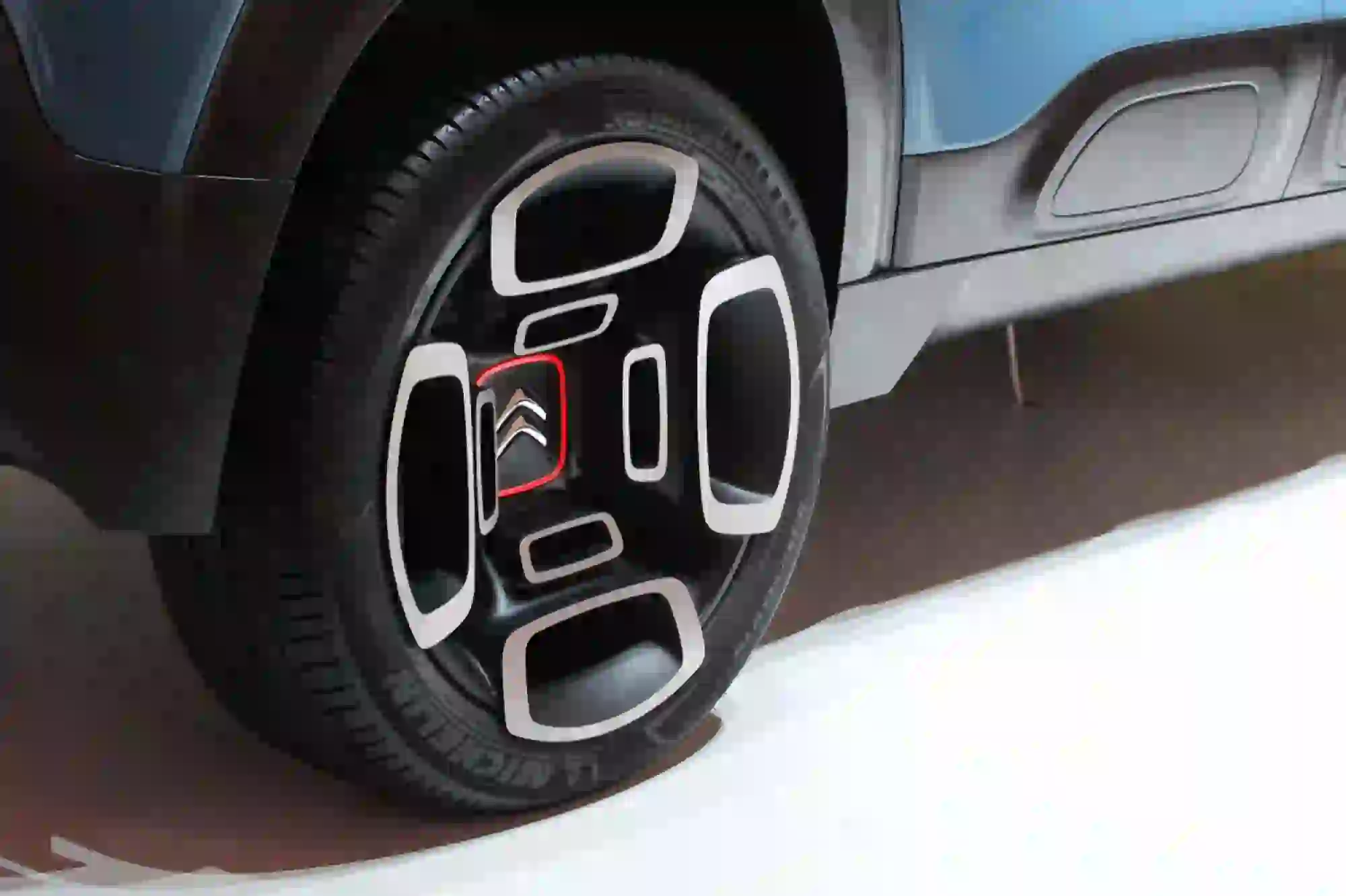 Citroen C-Aircross Concept Foto Live - Salone di Ginevra 2017 - 5