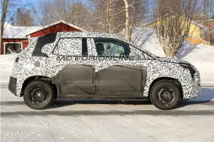 Citroen C3 Picasso foto spia 20 Febbraio 2017 - 4