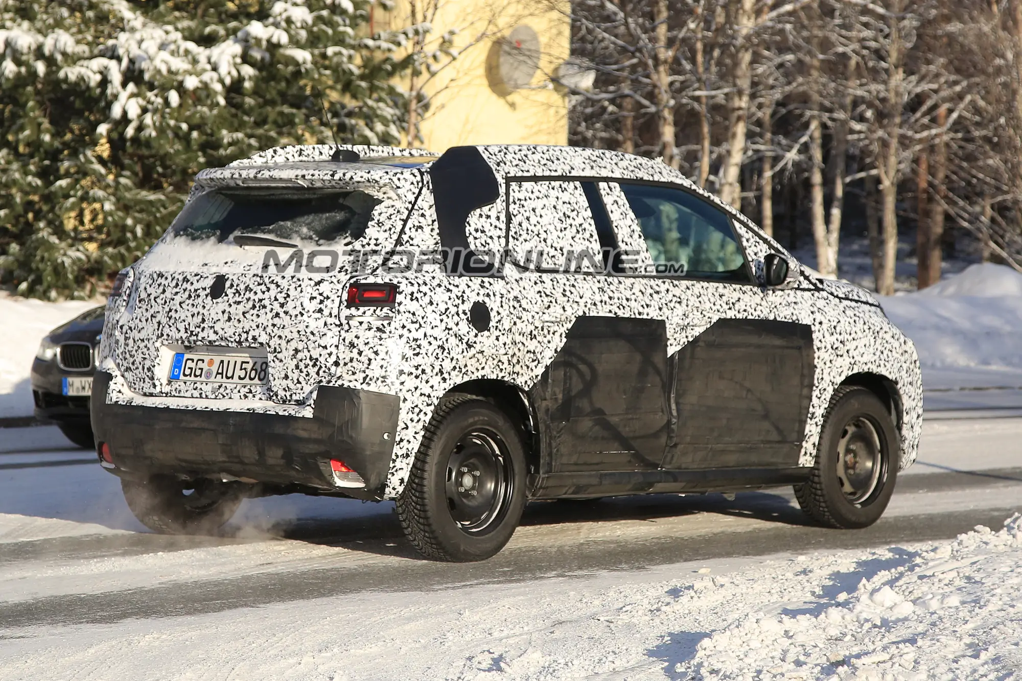 Citroen C3 Picasso foto spia 20 Febbraio 2017 - 5