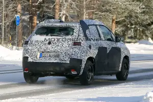 Citroen C3 Picasso foto spia 20 Febbraio 2017 - 6