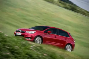 Citroen C4 2011 (2)