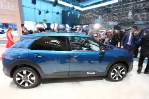 Citroen C4 Cactus (foto live) - Salone di Ginevra 2018 - 2