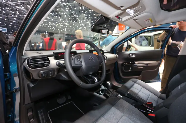 Citroen C4 Cactus (foto live) - Salone di Ginevra 2018 - 5