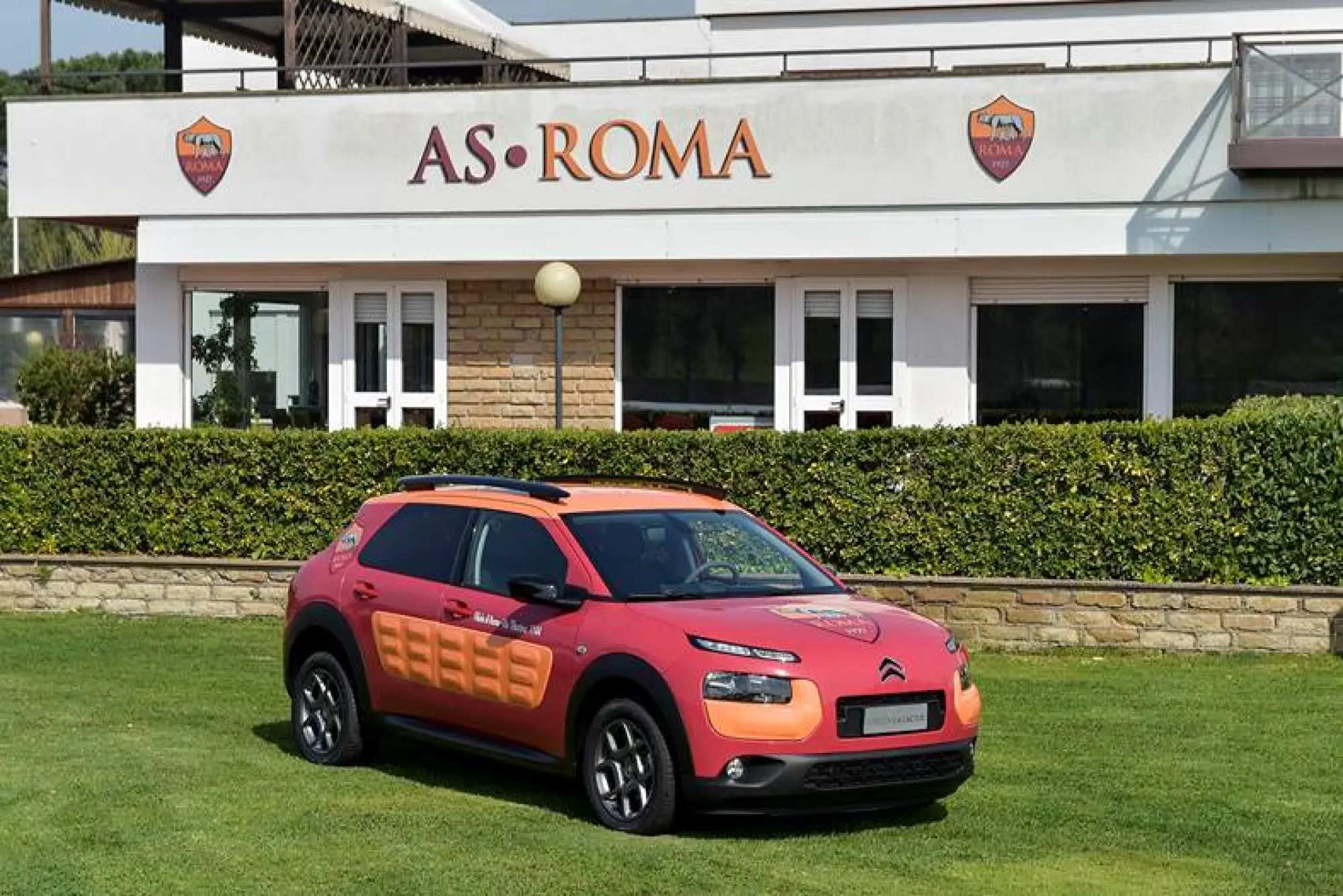 Citroen C4 Cactus giallorossa  - 3