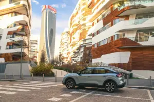 Citroen C4 elettrica - Prova su strada Arese