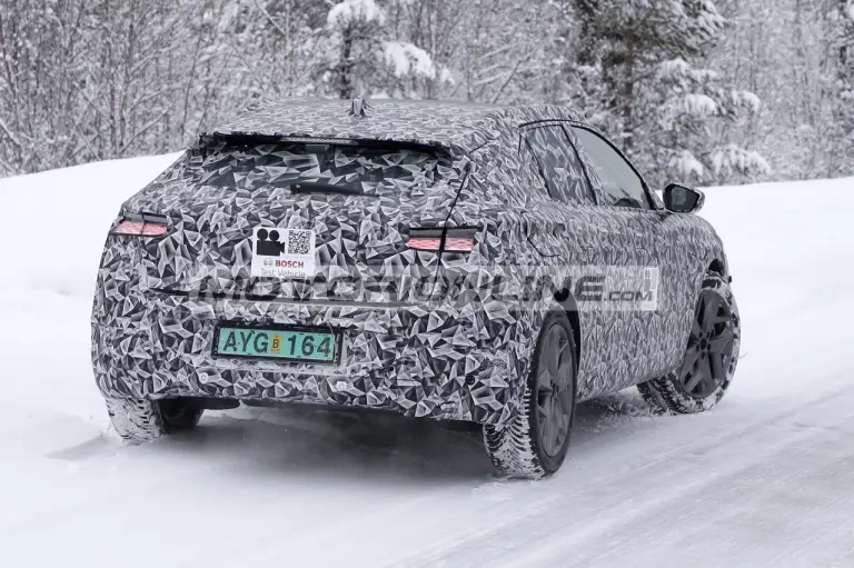 Citroen C4  - Foto spia 21-2-2020 - 12