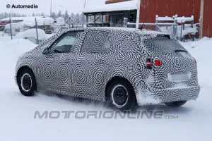 Citroen C4 Picasso 2014 - Foto spia 31-01-2013 - 4
