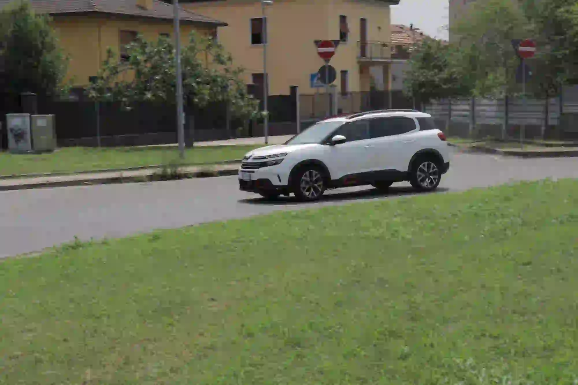Citroen C5 Aircross - la prova su strada - 30
