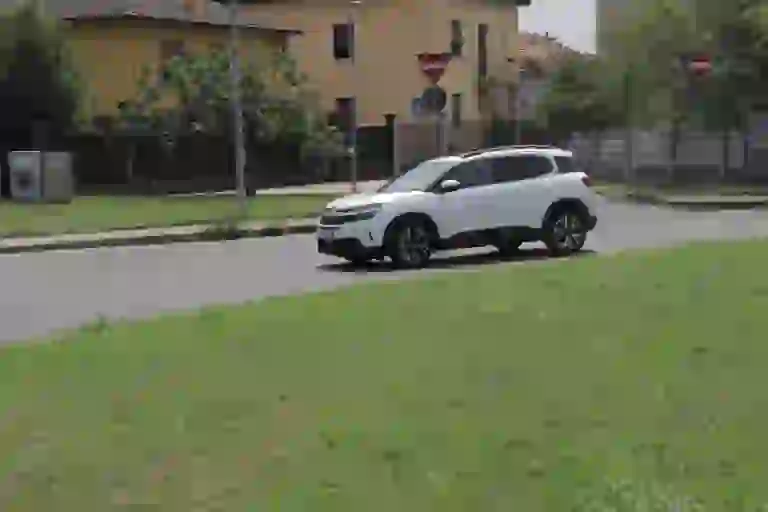 Citroen C5 Aircross - la prova su strada - 30