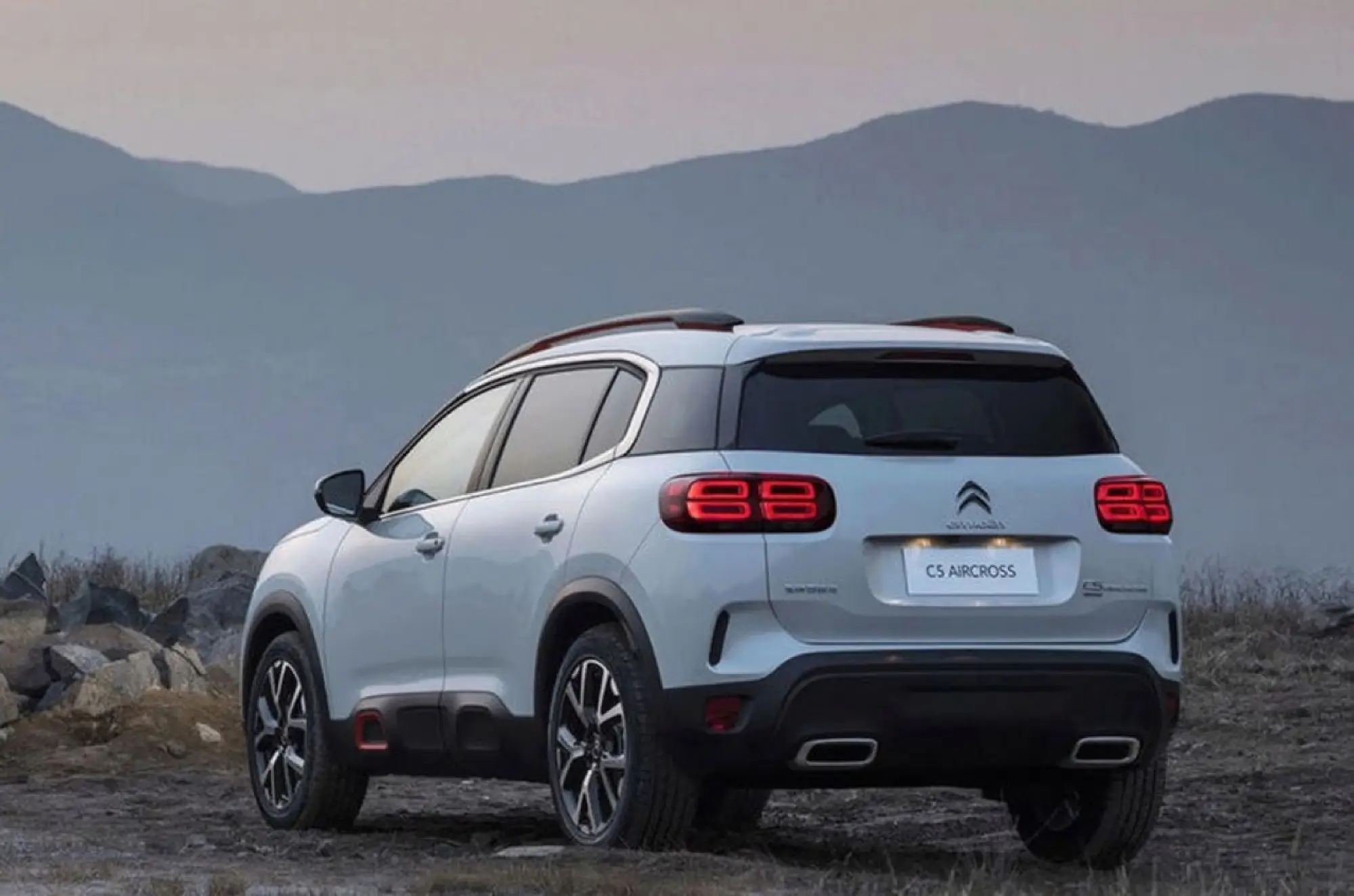 Citroen C5 Aircross - nuove foto - 9