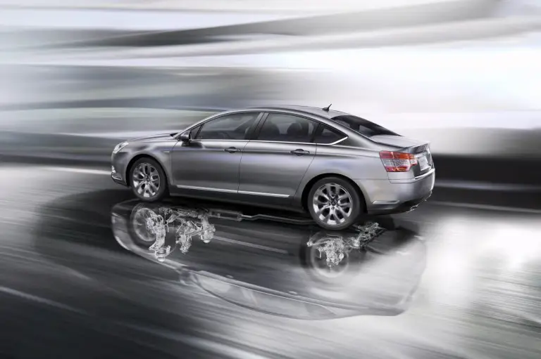 Citroen C5 facelift 2013 - 4