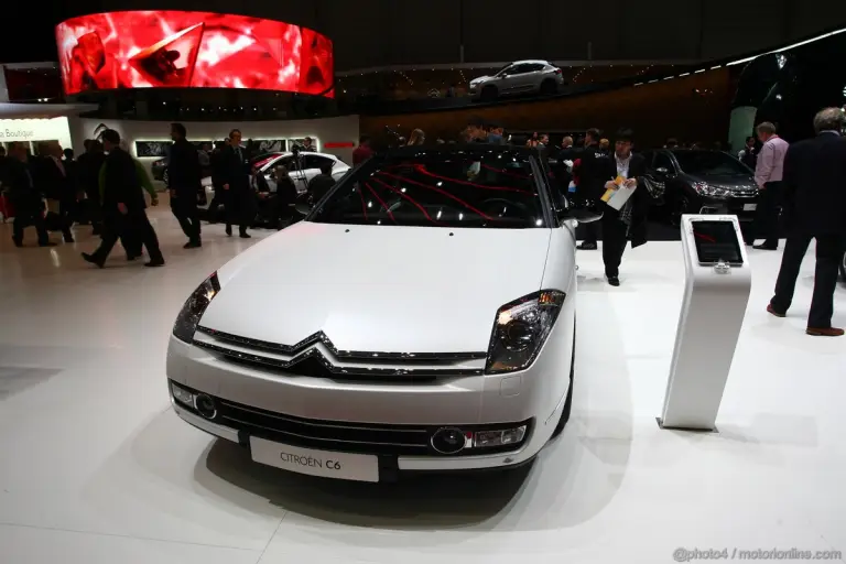 Citroen C6 Noir et Blanc ginevra 2011 - 1