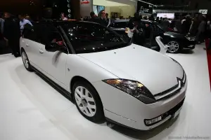 Citroen C6 Noir et Blanc ginevra 2011