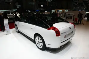 Citroen C6 Noir et Blanc ginevra 2011
