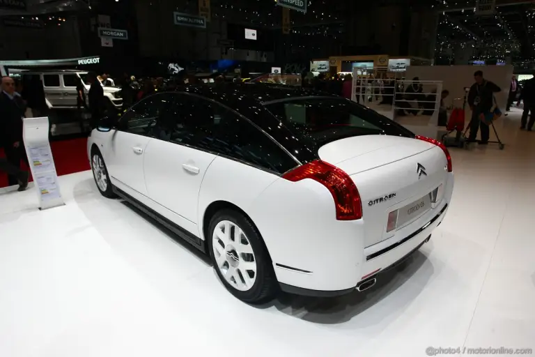 Citroen C6 Noir et Blanc ginevra 2011 - 5